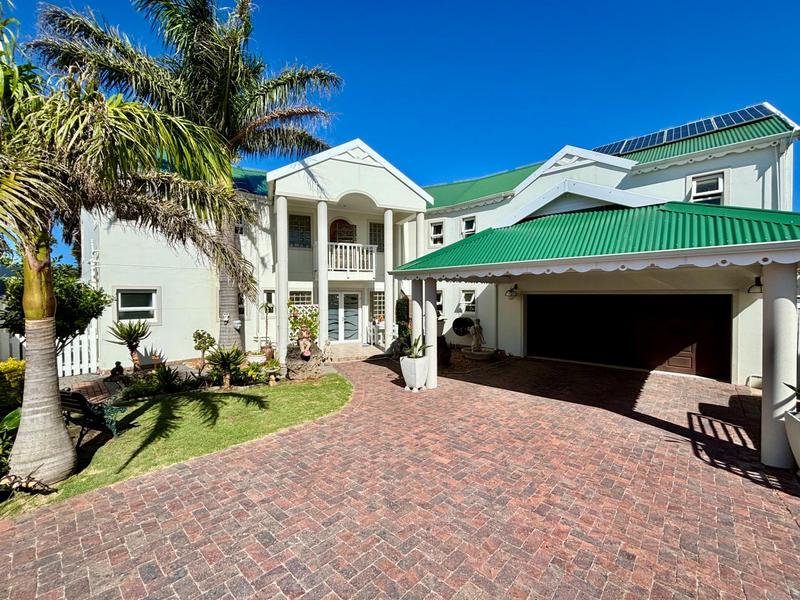 6 Bedroom Property for Sale in Marina Martinique Eastern Cape